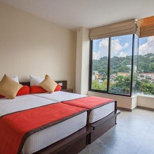 Oak Ray City Hotel